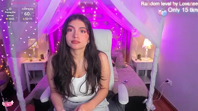 Ellie Jhonson   online show from 01.04.25