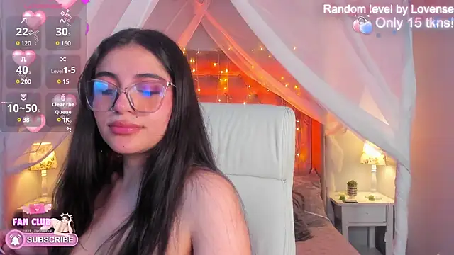 Ellie Jhonson   online show from 01.20.25