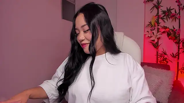 Lulu Sakura  online show from 01.07.25