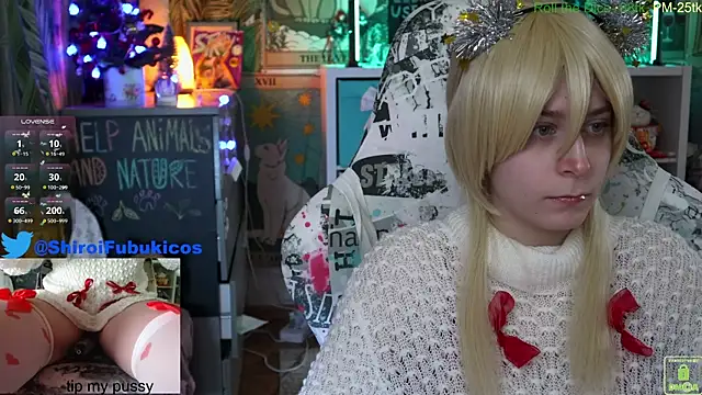 Snapshot of ShiroiFubuki chatting on 12.31.24 ShiroiFubuki online show from 12.31.24