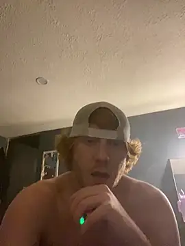 Snapshot of hottestcouplevaa chatting on 12.30.24 hottestcouplevaa online show from 12.30.24