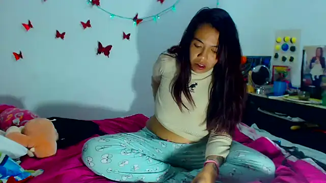 Snapshot of AmaraRoberts420 chatting on 01.09.25 AmaraRoberts420 online show from 01.09.25