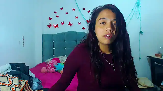 Snapshot of AmaraRoberts420 chatting on 01.16.25 AmaraRoberts420 online show from 01.16.25