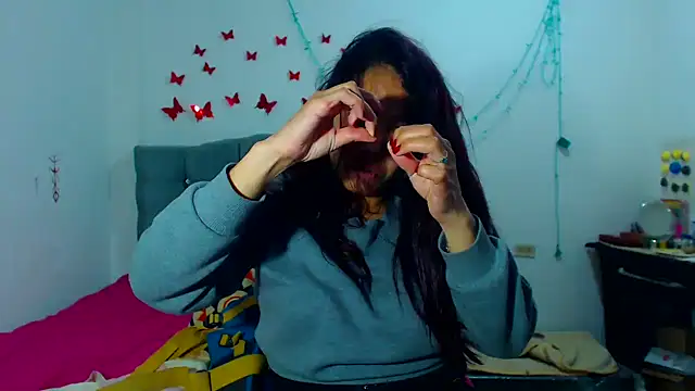 Snapshot of AmaraRoberts420 chatting on 01.16.25 AmaraRoberts420 online show from 01.16.25