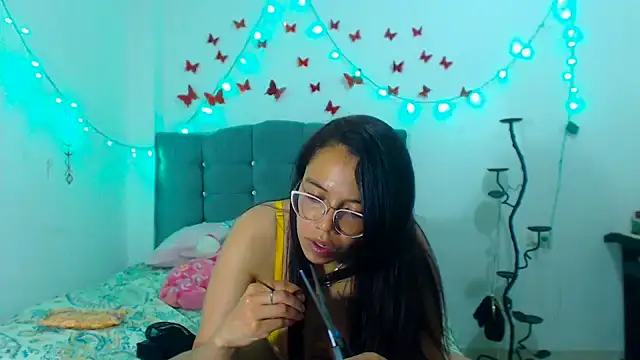 Snapshot of AmaraRoberts420 chatting on 02.03.25 AmaraRoberts420 online show from 02.03.25