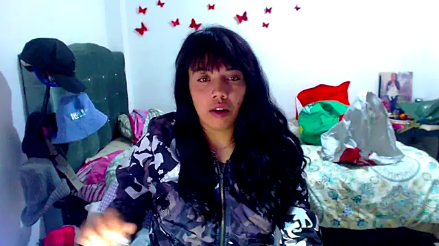 Snapshot of AmaraRoberts420 chatting on 09.18.25 AmaraRoberts420 online show from 09.18.25