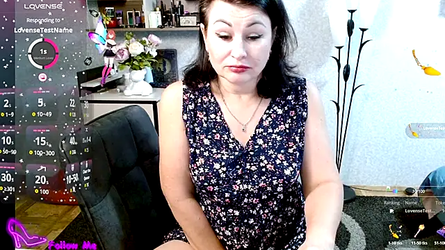 Snapshot of BeatriksS chatting on 11.08.25 BeatriksS online show from 11.08.25