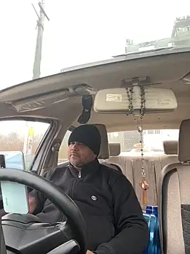 Snapshot of Dick_6inches chatting on 12.19.25 Dick 6inches online show from 12.19.25