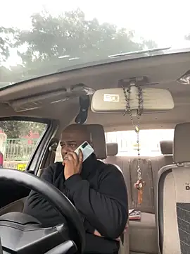 Snapshot of Dick_6inches chatting on 12.21.25 Dick 6inches online show from 12.21.25