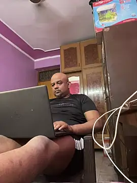 Dick 6inches online show from 04.05.26