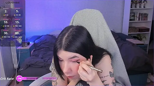 Snapshot of kellyharris chatting on 11.20.25 kellyharris online show from 11.20.25