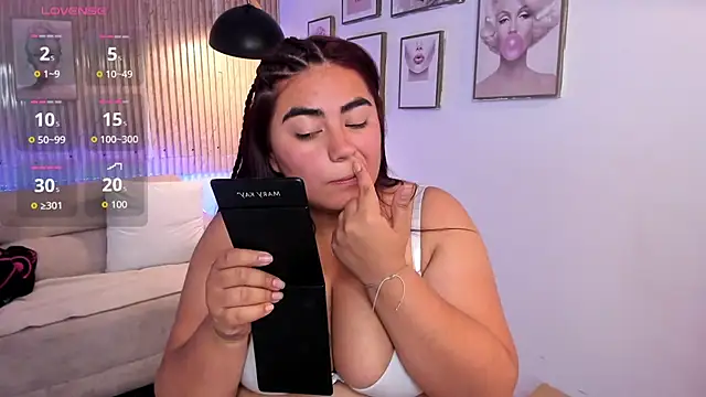 silvia lane online show from 04.11.26