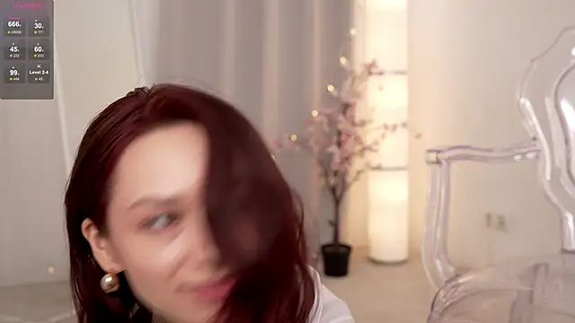 Snapshot of VivianLy_ chatting on 03.22.25 VivianLy  online show from 03.22.25