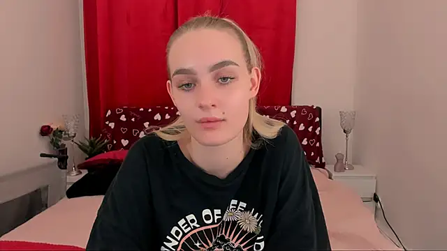 Snapshot of OliviaKisss chatting on 01.29.25 OliviaKisss online show from 01.29.25