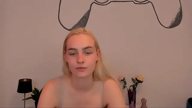 Snapshot of OliviaKisss chatting on 09.12.25 OliviaKisss online show from 09.12.25