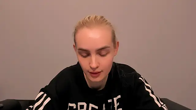 OliviaKisss online show from 02.25.26