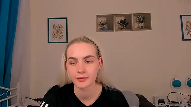 OliviaKisss online show from 04.16.26