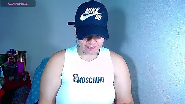 Yessi rousse online show from 12.27.24