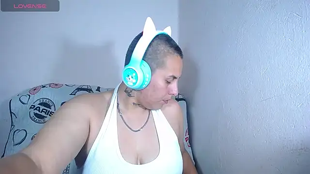 Yessi rousse online show from 01.13.25