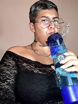 Yessi rousse online show from 01.11.26