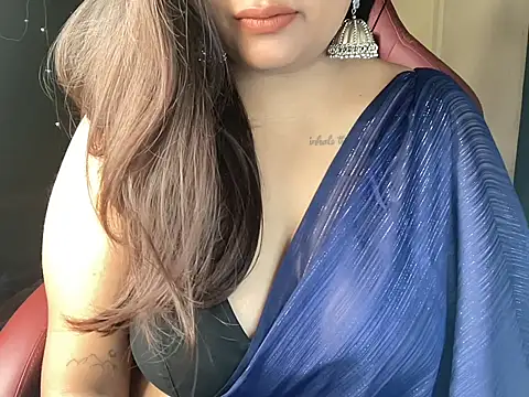 Snapshot of shanayaaa_1 chatting on 02.04.25 shanayaaa 1 online show from 02.04.25