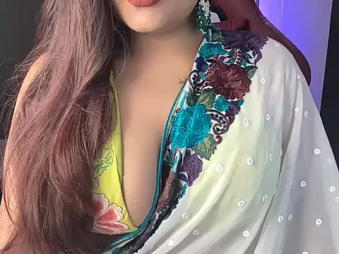 Snapshot of shanayaaa_1 chatting on 09.08.25 shanayaaa 1 online show from 09.08.25