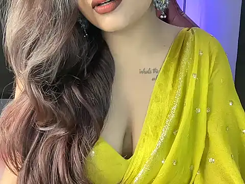 Snapshot of shanayaaa_1 chatting on 09.17.25 shanayaaa 1 online show from 09.17.25