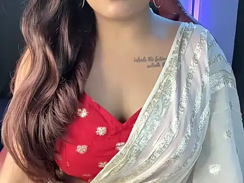 Snapshot of shanayaaa_1 chatting on 09.21.25 shanayaaa 1 online show from 09.21.25