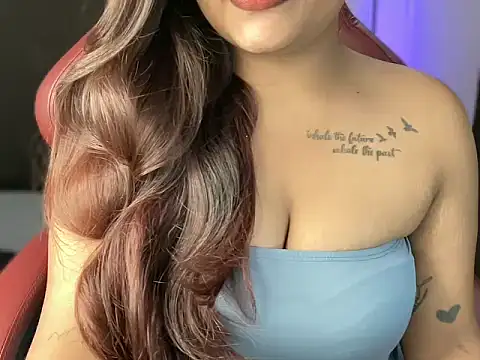 Snapshot of shanayaaa_1 chatting on 11.18.25 shanayaaa 1 online show from 11.18.25