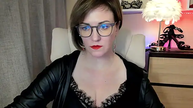 feliziaDesire online show from 11.18.25