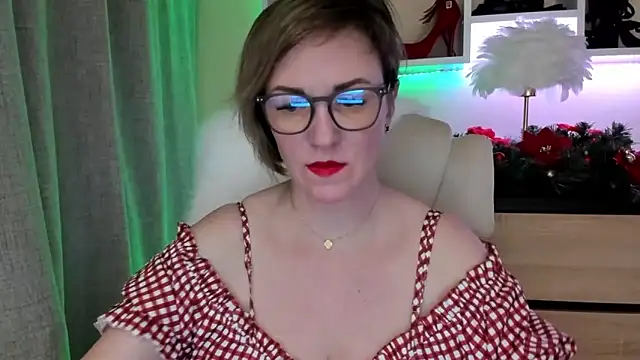 feliziaDesire online show from 12.17.25