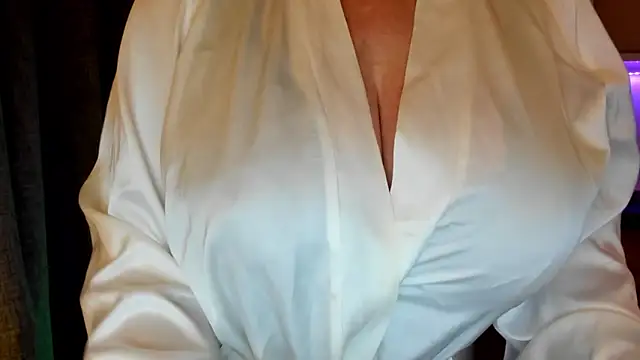 Snapshot of feliziaDesire chatting on 02.01.26 feliziaDesire online show from 02.01.26