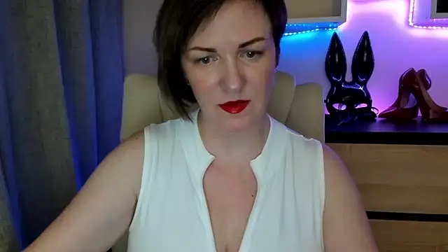 Snapshot of feliziaDesire chatting on 02.20.26 feliziaDesire online show from 02.20.26