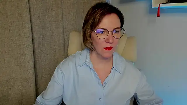 Snapshot of feliziaDesire chatting on 05.09.26 feliziaDesire online show from 05.09.26