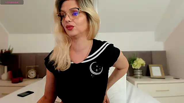 AshleyStorm  online show from 03.19.25