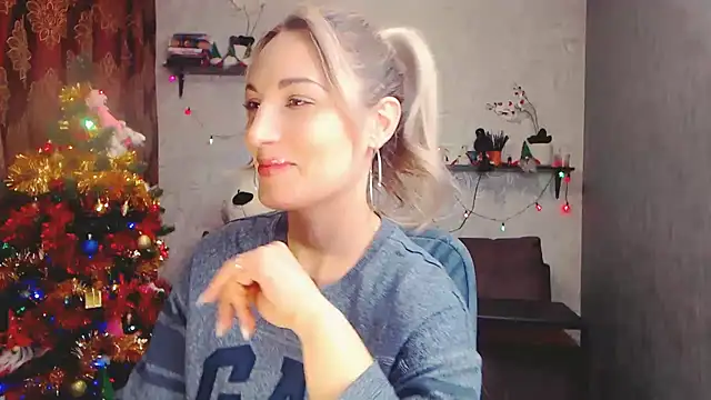 Snapshot of MillaXQueen chatting on 01.06.25 MillaXQueen online show from 01.06.25