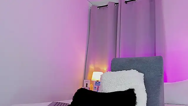 Snapshot of ice_grace chatting on 01.09.25 ice grace online show from 01.09.25