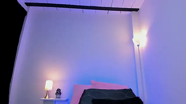 Snapshot of ice_grace chatting on 10.21.25 ice grace online show from 10.21.25