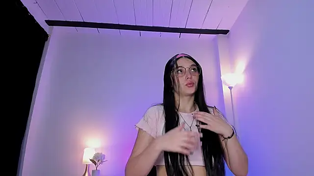 Snapshot of ice_grace chatting on 11.05.25 ice grace online show from 11.05.25