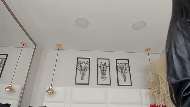 Rebeca jones online show from 12.21.25