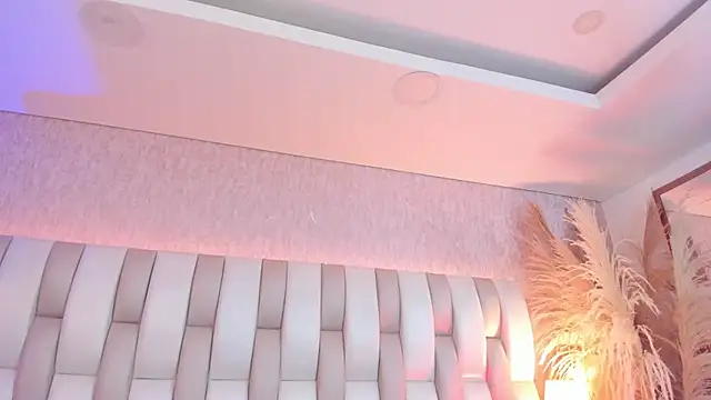 Rebeca jones online show from 03.05.26