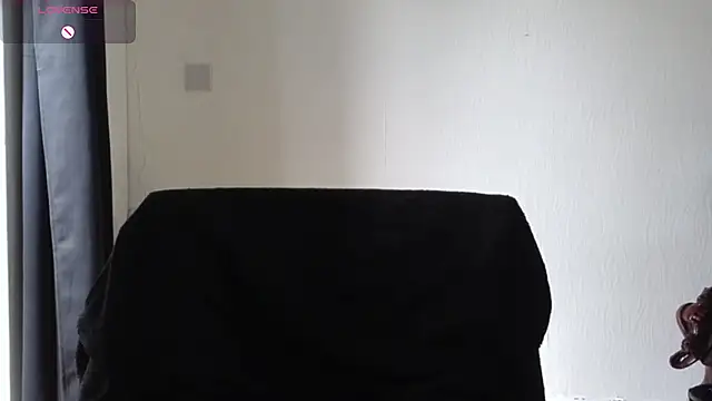 Mia G0ld online show from 05.19.26