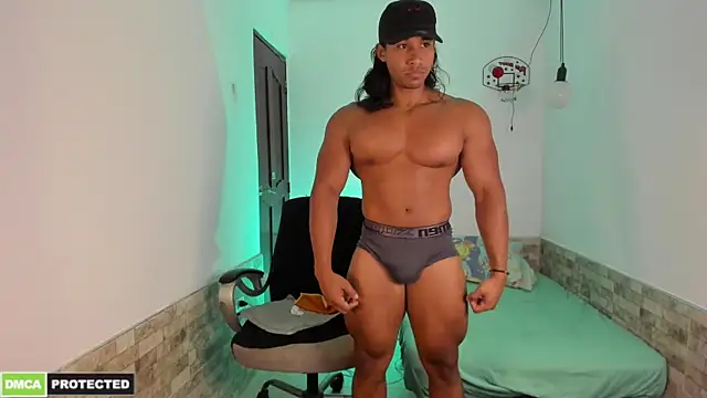 Snapshot of Carl_Smithh chatting on 12.04.25 Carl Smithh online show from 12.04.25