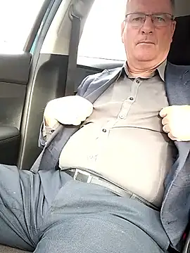 stiffandlubedxh online show from 11.11.25