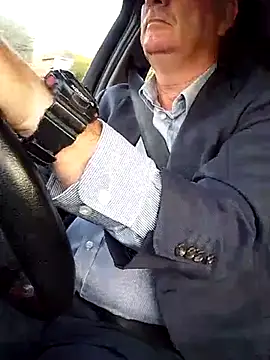 stiffandlubedxh online show from 02.10.26