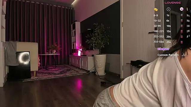 asuno  online show from 10.26.25