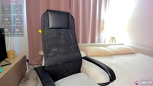 DannaEvan online show from 03.10.26