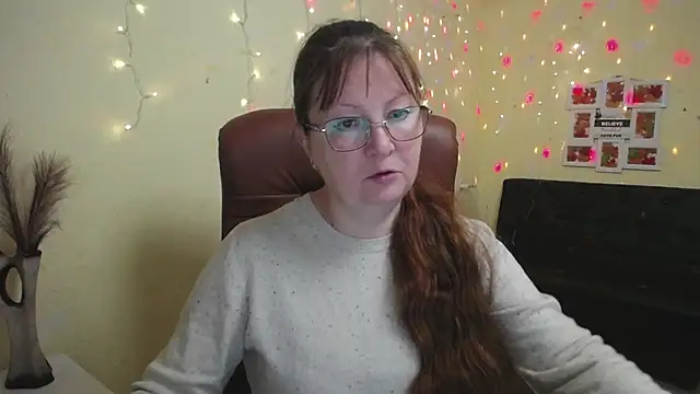 VanessaHotts online show from 11.12.25