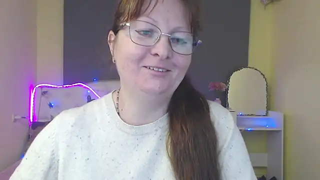 Snapshot of VanessaHotts chatting on 04.25.26 VanessaHotts online show from 04.25.26
