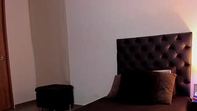 Jenny Carters online show from 04.05.26